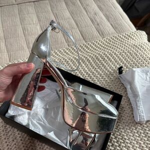 Larroude pumps. Size 6. WORN ONCE